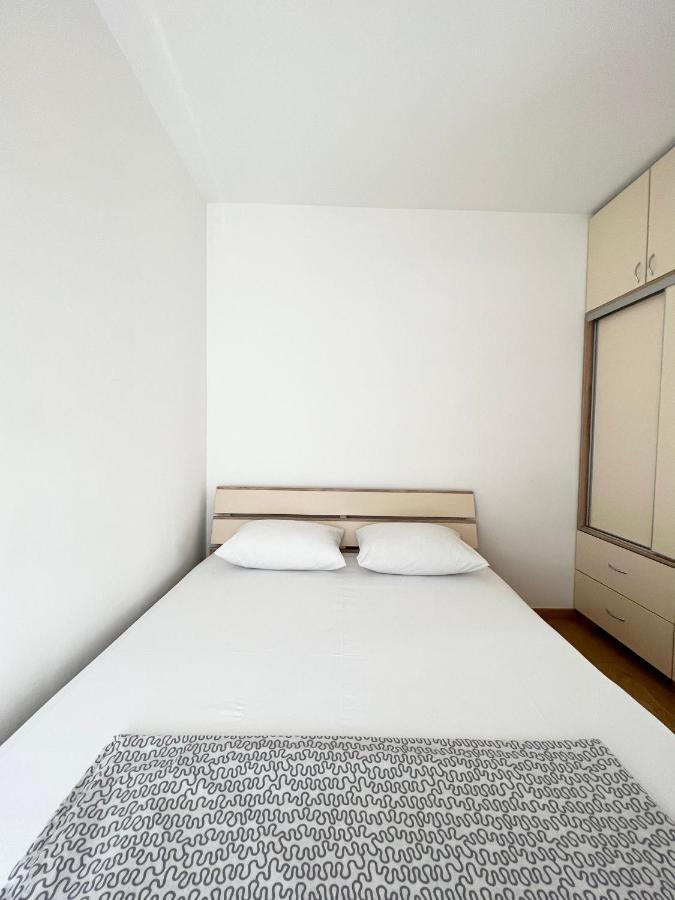 Ferienwohnung Delete 5 - Zemunske Kapije Belgrad Exterior foto